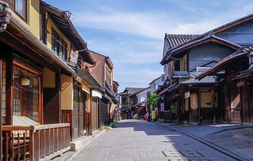 日本建築様式「数寄屋造り」「お茶屋建築」